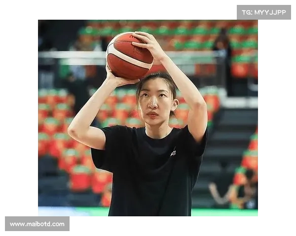 麦穗丰:女篮上半场缺乏进攻节奏 韩旭一人难扛重任 麦穗丰:女篮上半场缺乏进攻节奏 韩旭一人难扛重任